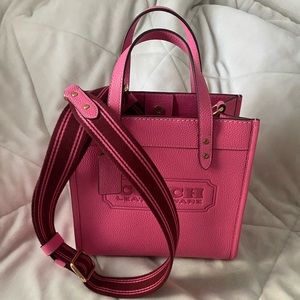 Coach Field Tote 22